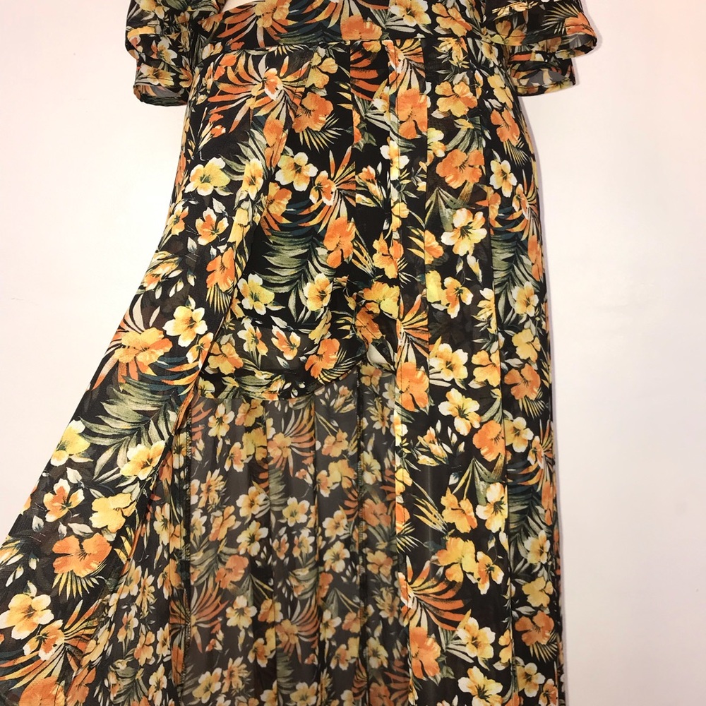 Cropped shirt with skirt